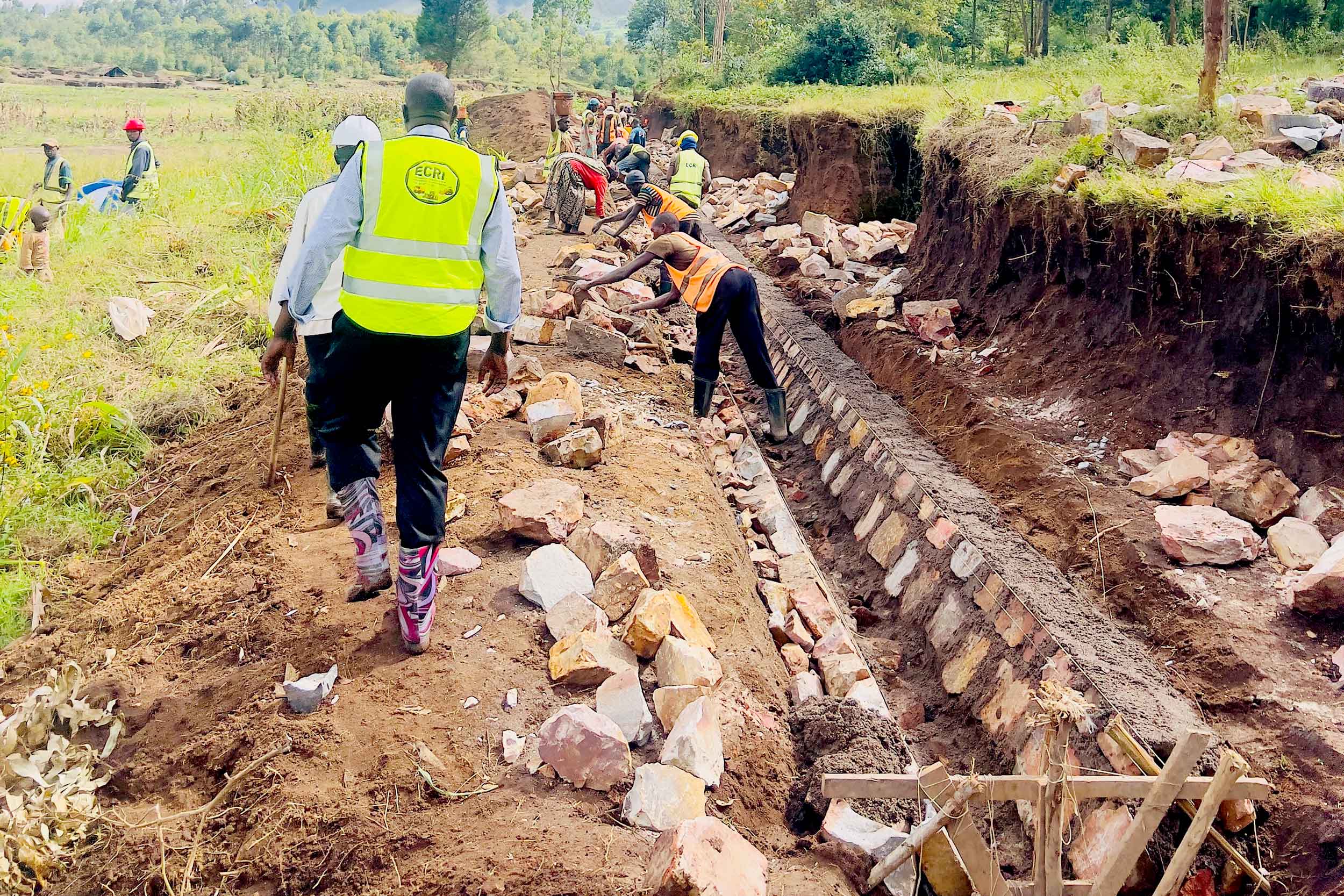Entreprise-de-Construction-et-Rehabilitation-des-Infrastructures-ECRI-BURUNDI-(17) Entreprise-de-Construction-et-Rehabilitation-des-Infrastructures-ECRI-BURUNDI-(17)